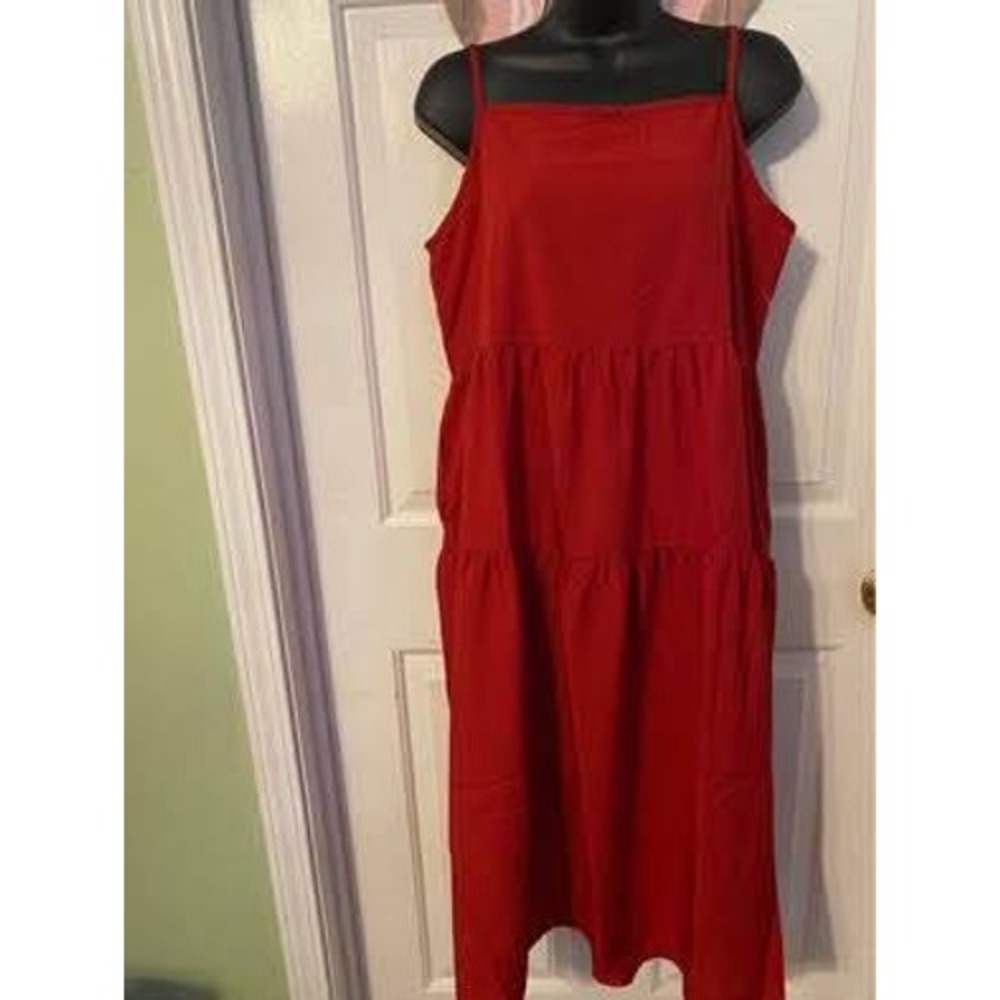 Spaghetti Strap Tiered Loose Midi Dress sz L. Pockets! Dark Red . NWT
